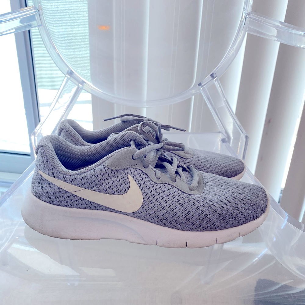 Nike - Tanjun